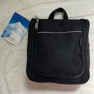 Everest Lunch Bag 🖤